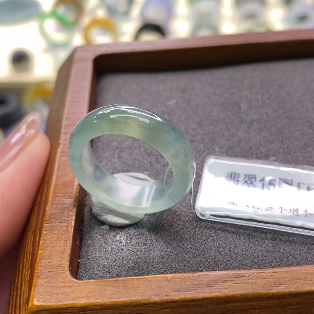 翡翠戒指未镶嵌戒指