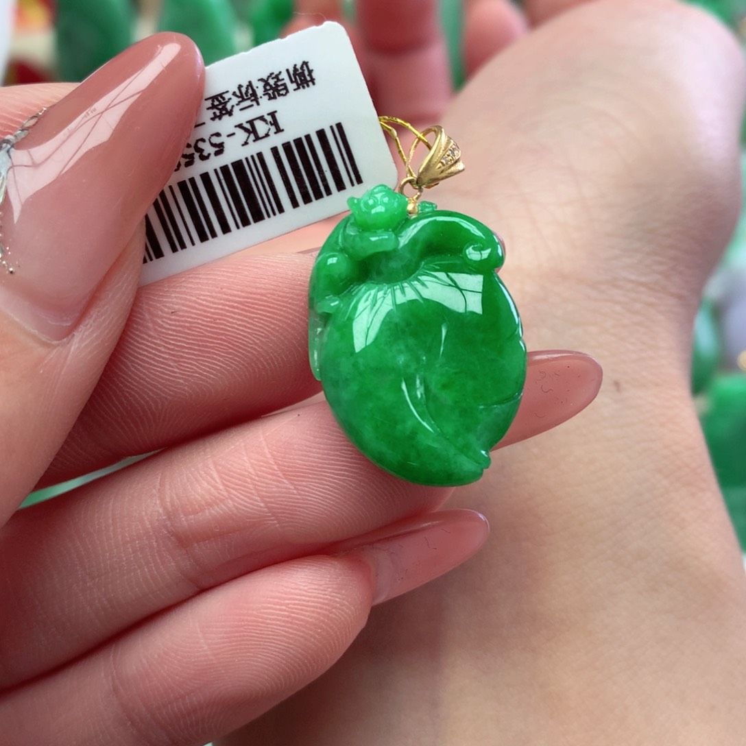 翡翠吊坠(不含链)18K金镶嵌挂件
