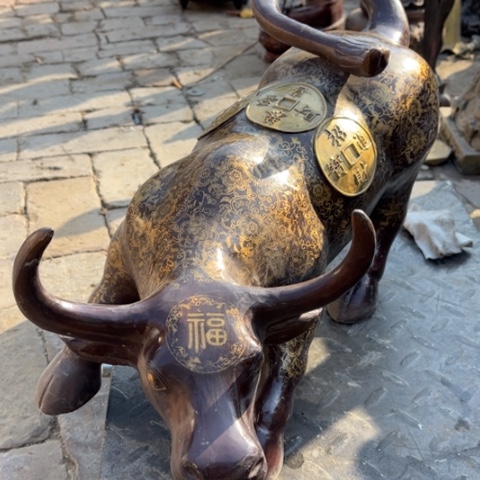 放***情黄铜铜器理性消费