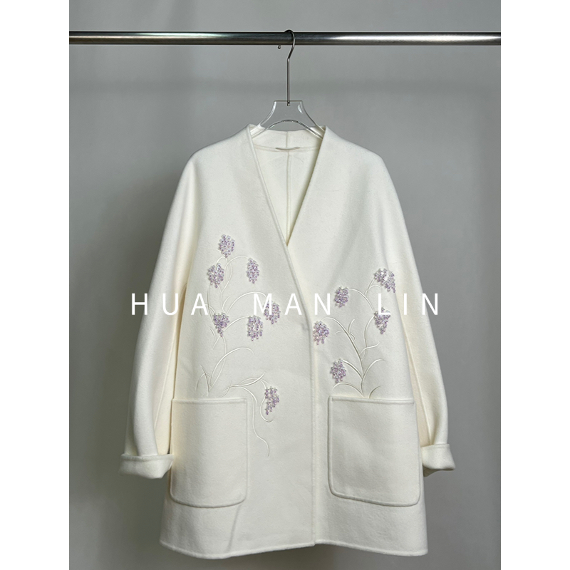 【花满林】V领双口袋撞色钉珠亮片秋冬绵羊毛外套25750