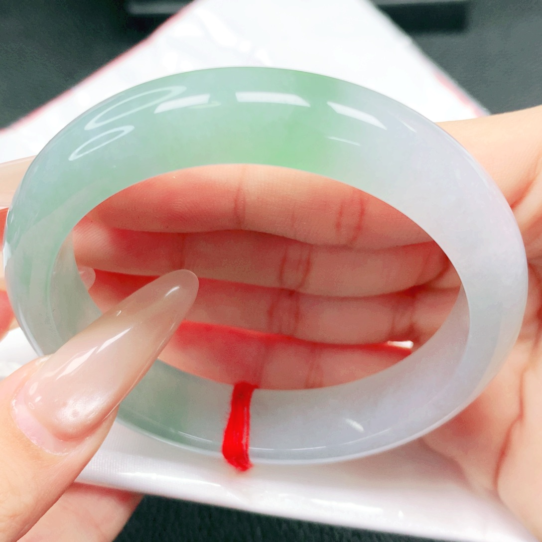 翡翠未镶嵌手镯57