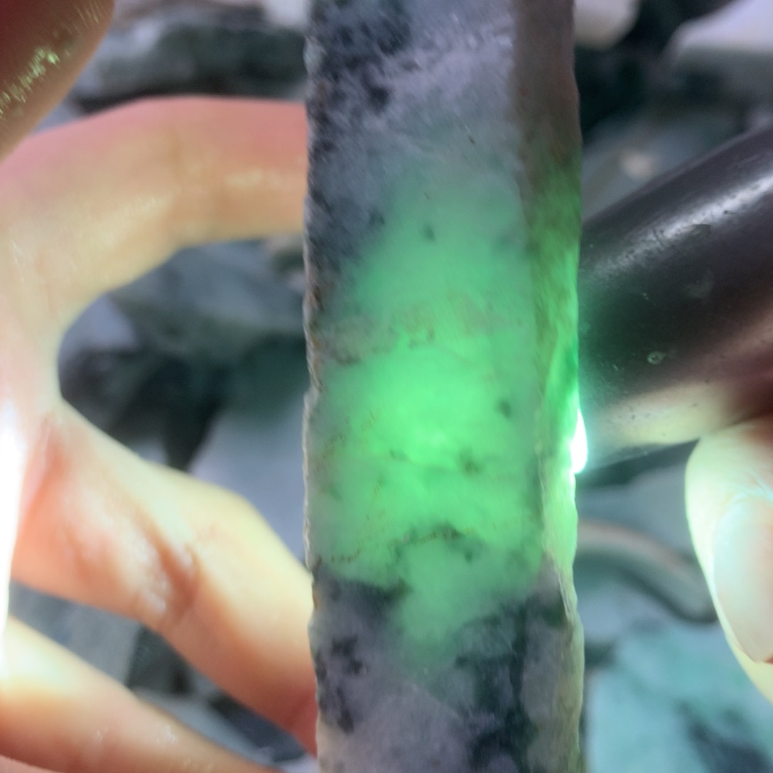 翡翠颈饰未镶嵌缅甸翡翠