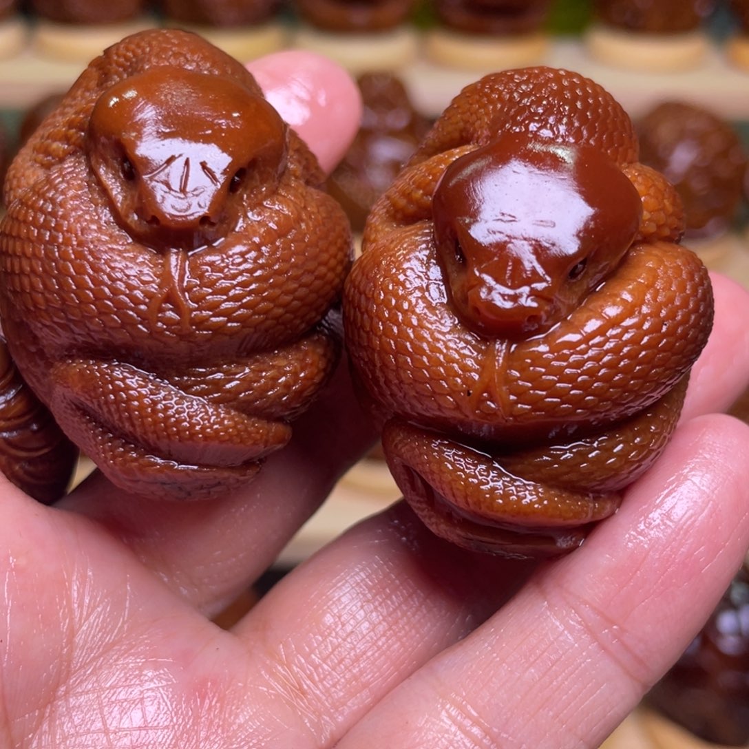 橄榄核手串/手链玉华蛇一对