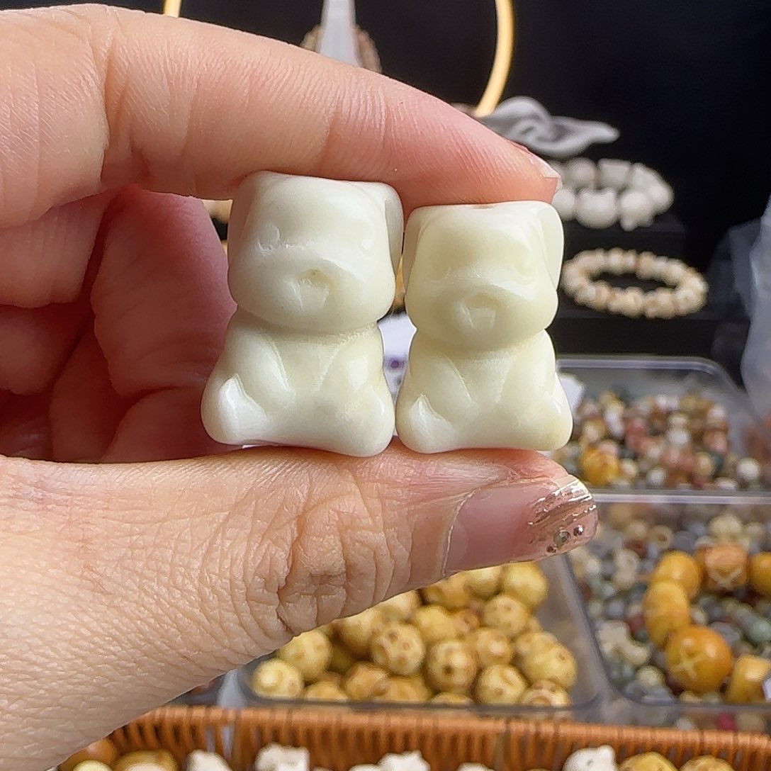 菩提根/象牙果吊坠瑕疵牙果白色皮卡丘3颗