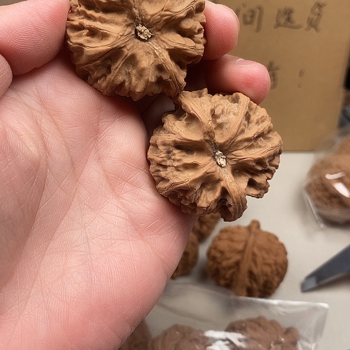 赫***木质类80.80.80.80.80.80