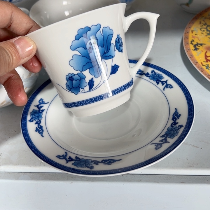 盘青韵咖啡杯撇口陶瓷