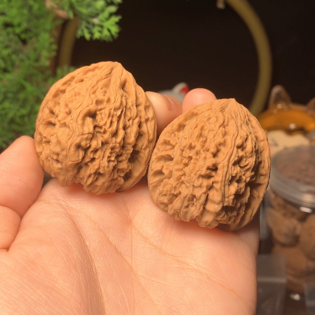 文玩核桃把件南疆石