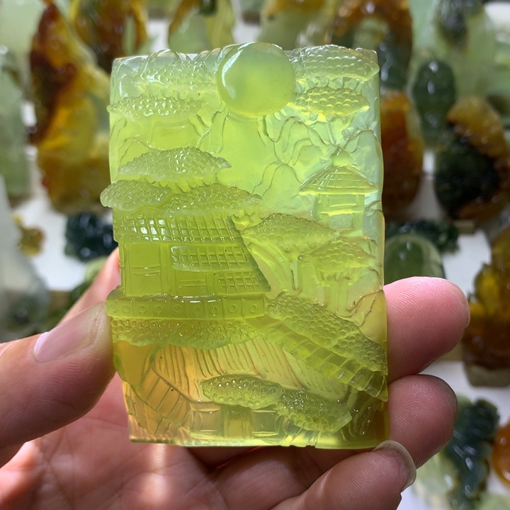 蛇纹石玉颈饰未镶嵌