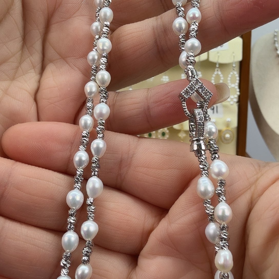 未镶嵌颈饰淡水珍珠