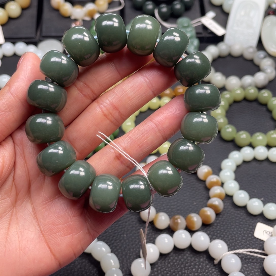 和田玉未镶嵌手链