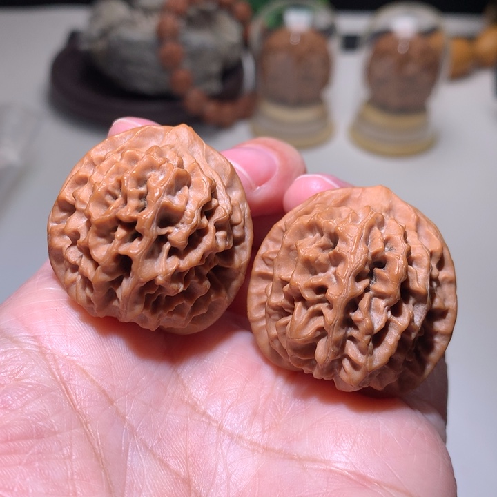 文玩核桃把件秦闷