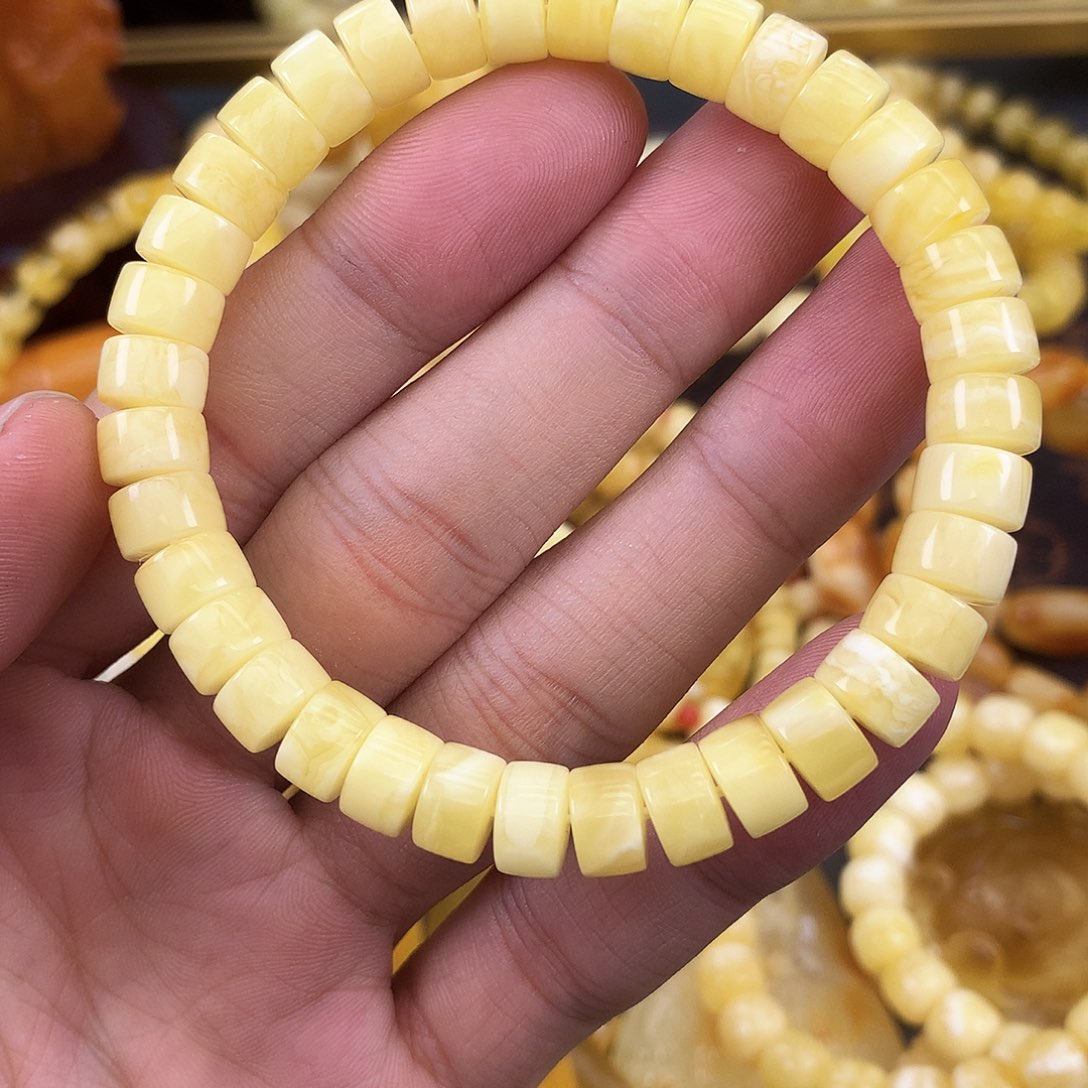 未镶嵌蜜蜡珠宝奇石