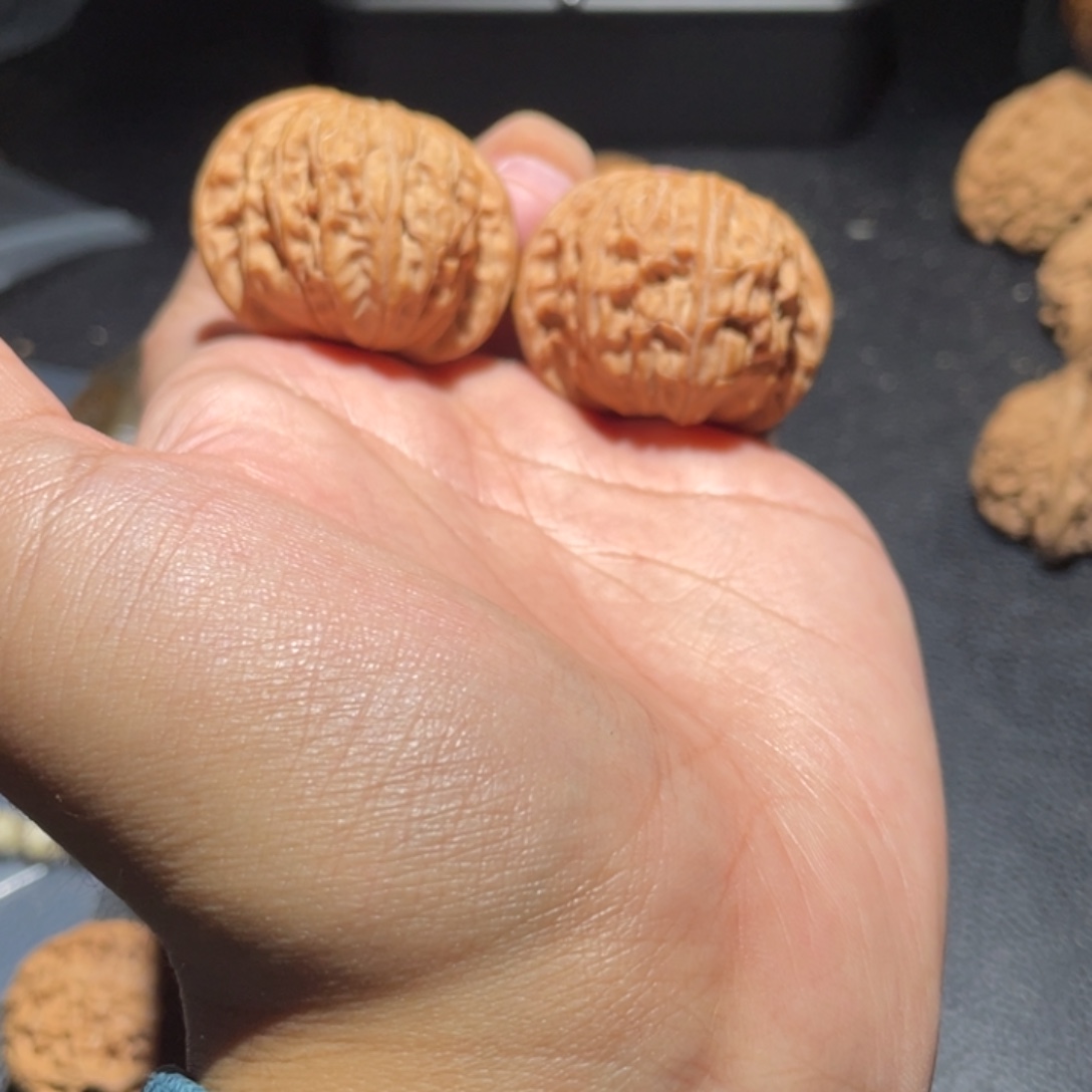 *****文玩核桃吊坠磨盘