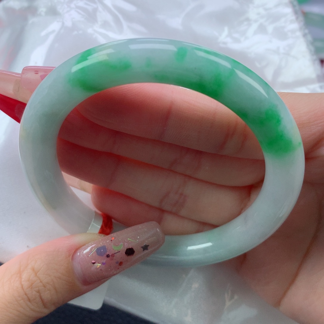 翡翠手镯未镶嵌55.9圆条