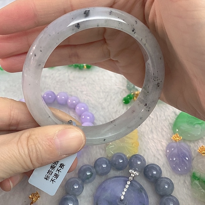 翡翠未镶嵌手镯冰乌鸡手镯55