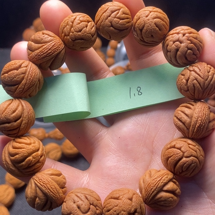 吊坠桃核秦岭山野生桃核