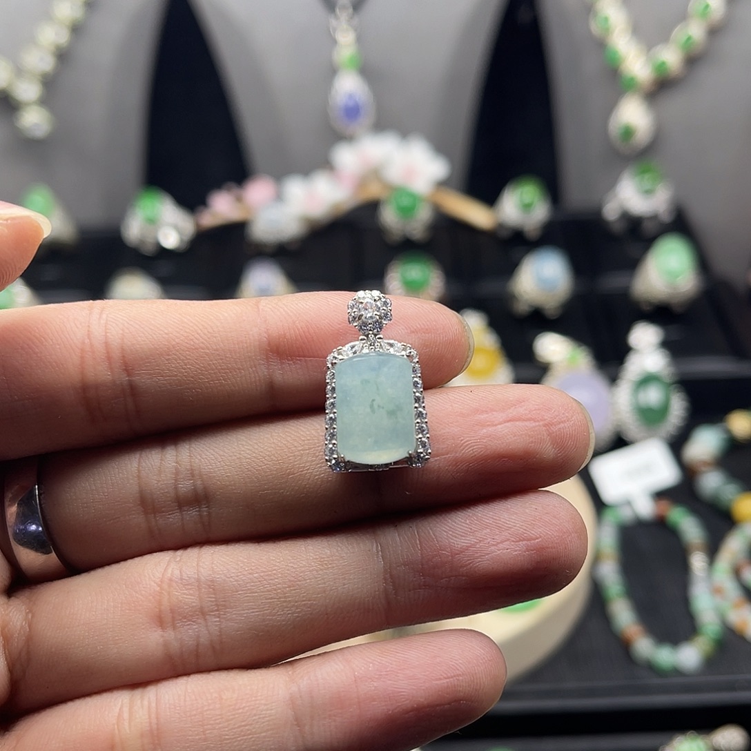 翡翠银S925镶嵌颈饰