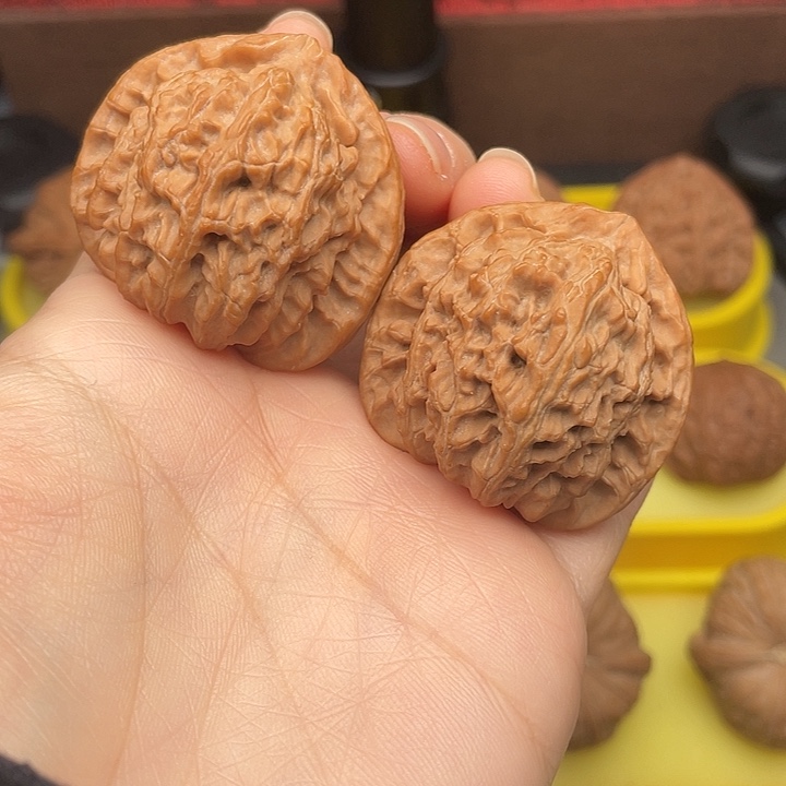 三角白39全品。     