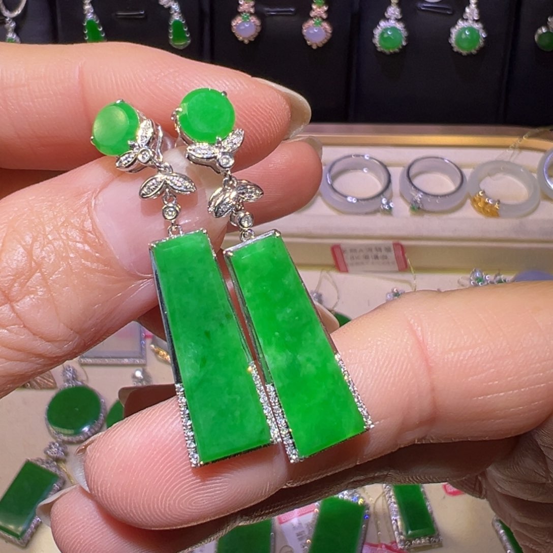 翡翠颈饰18K金镶嵌耳环