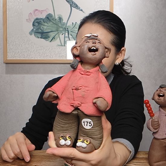 不规则粗砂羲媧娃系列作品虎头帽女娃