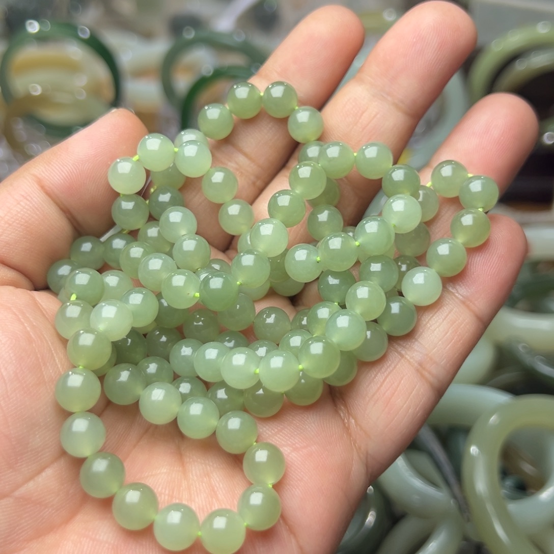 和田玉未镶嵌手串