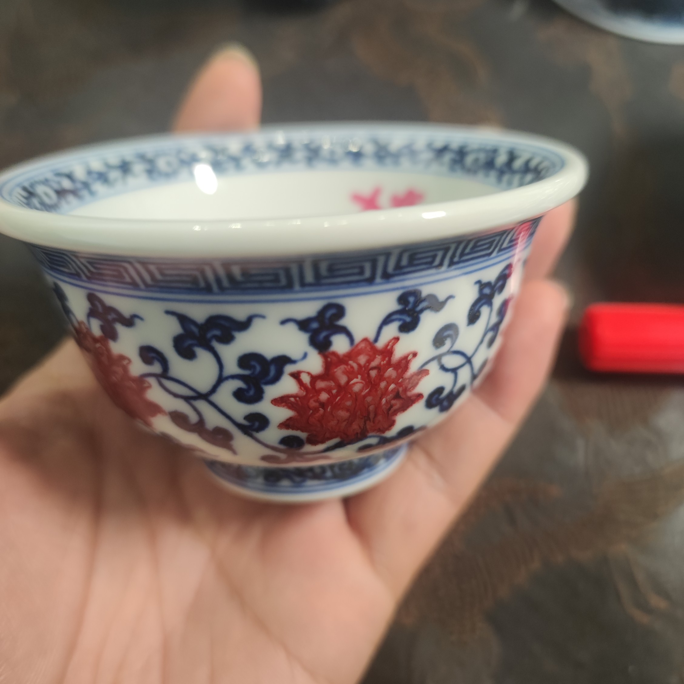 青花釉里红缠枝莲花心压手杯茶杯品茗杯茶具陶瓷主人杯