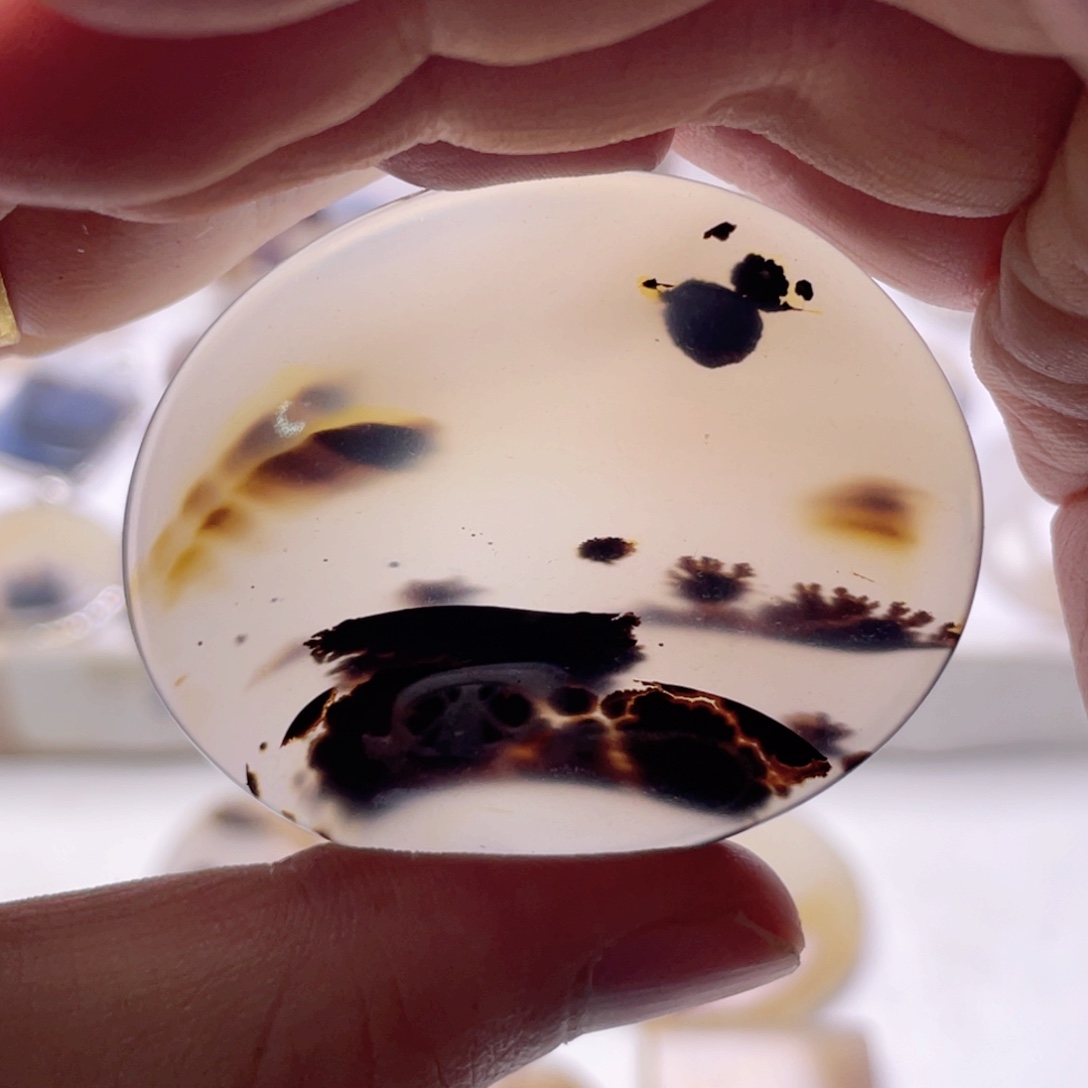 玛瑙/玉髓未镶嵌珠宝奇石