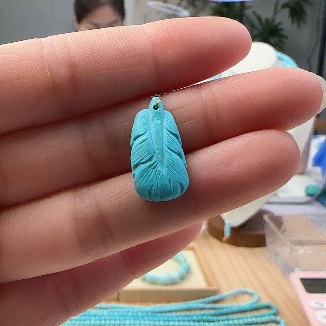 绿松石未镶嵌1玉化羽毛