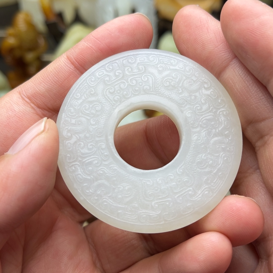 和田玉颈饰未镶嵌