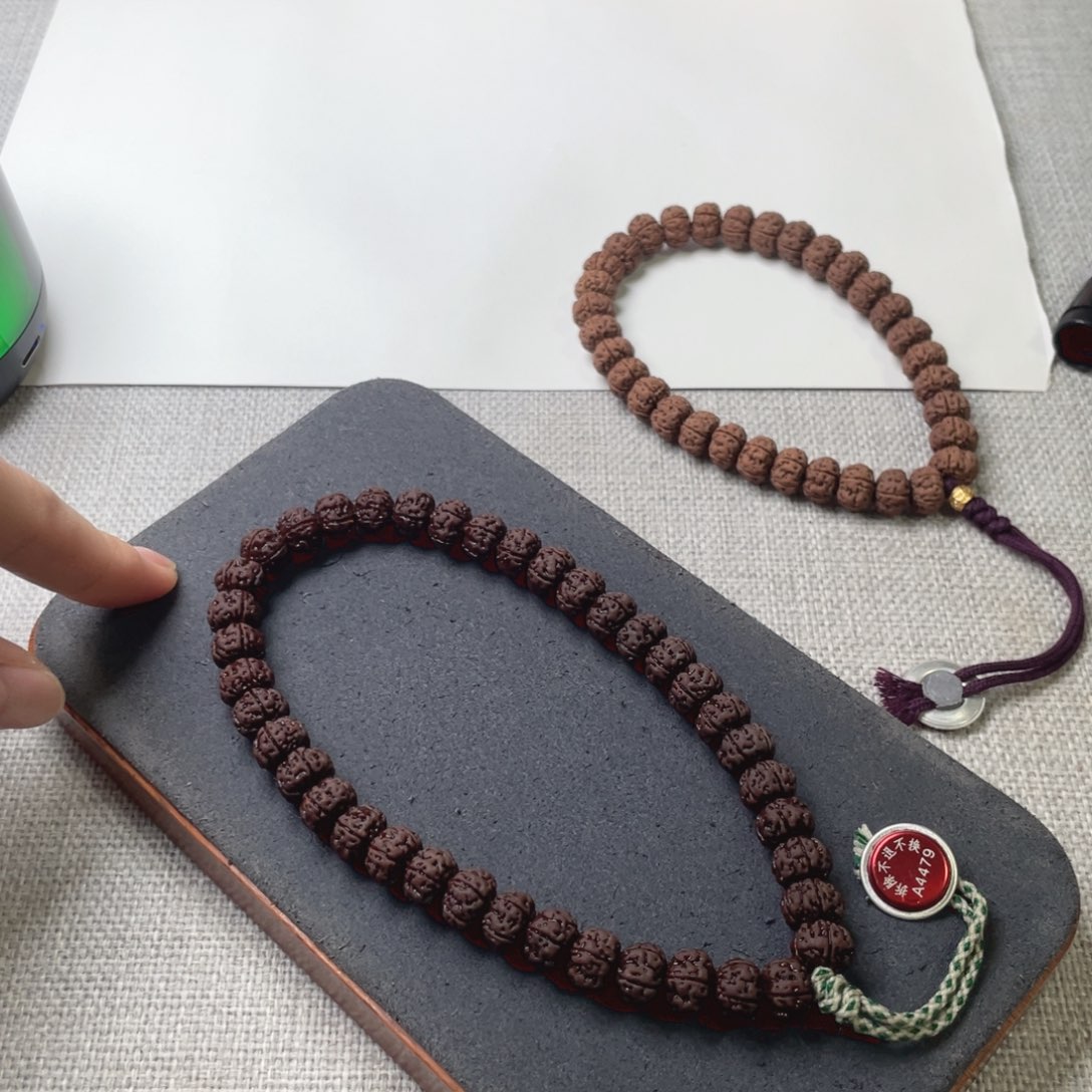 长***卫金刚菩提吊坠老树王