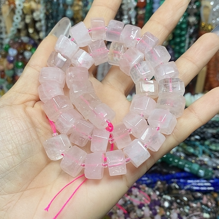 玛瑙/玉髓未镶嵌珠宝半成品天然粉晶剁珠13mm