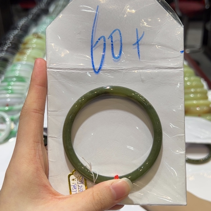 和田玉（糖玉）手镯未镶嵌