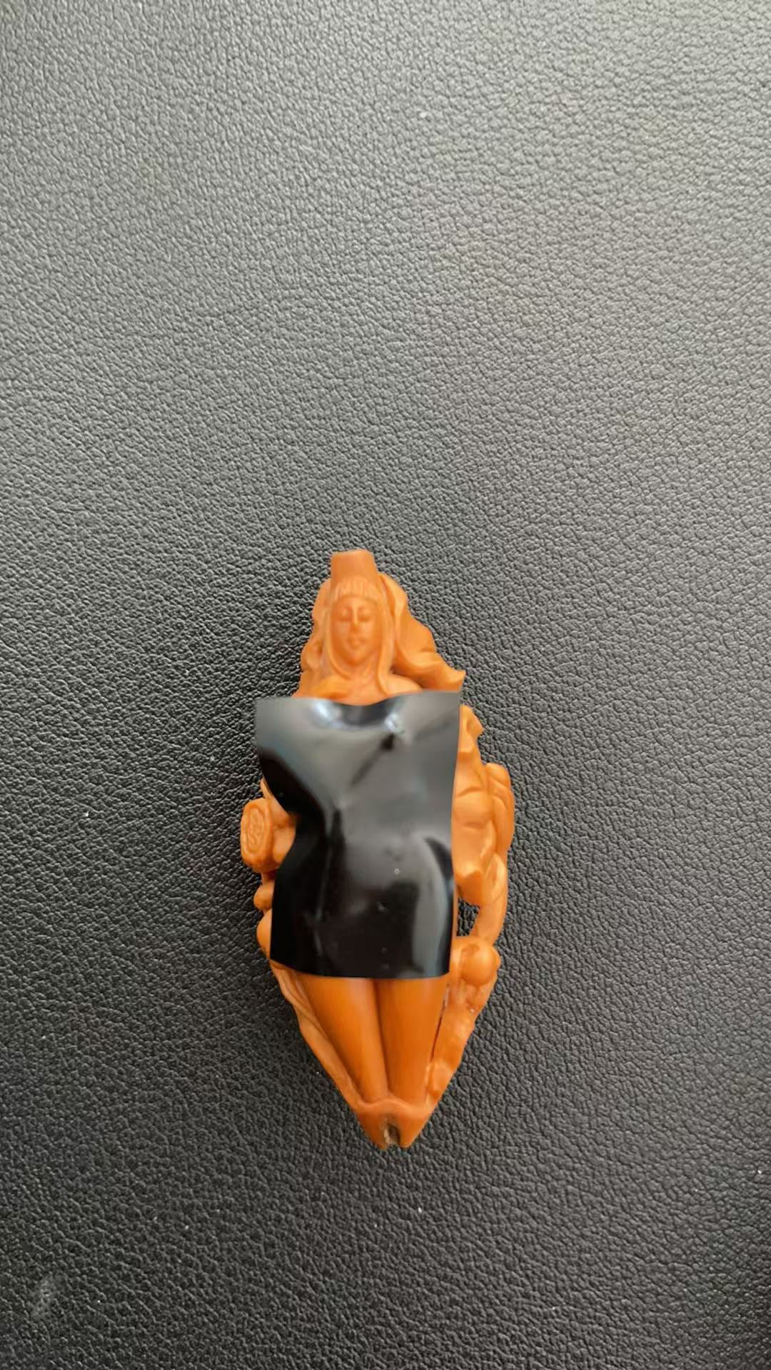强推橄榄核手工镂空美女单籽（尺寸2.0+）