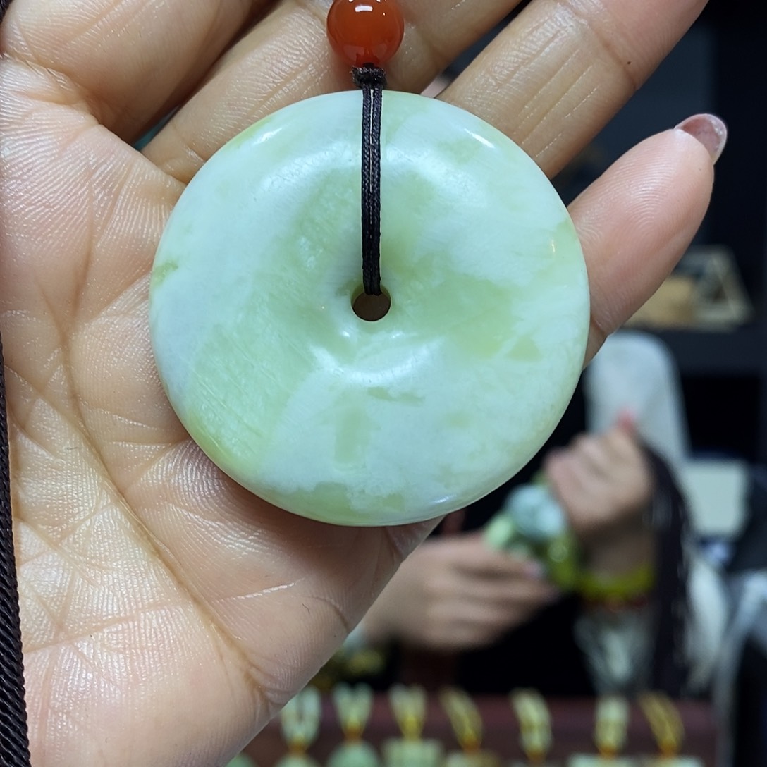 岫玉挂件吊坠未镶嵌