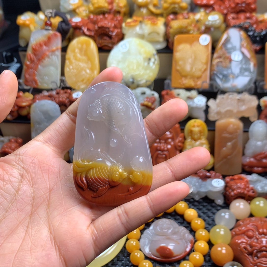 石英质玉（黄龙玉）挂件未镶嵌