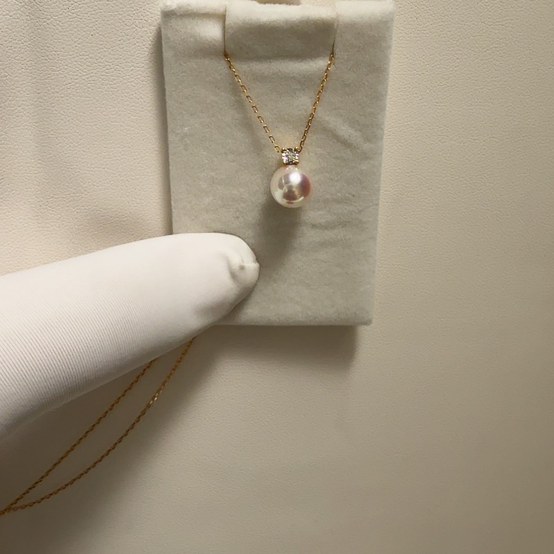 颈饰18K金镶嵌海水珍珠