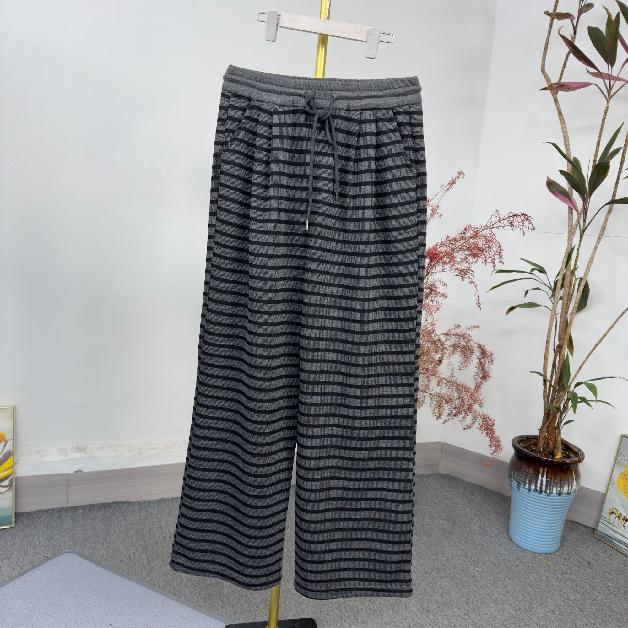 黑灰女士夏季中弹休闲裤直筒裤休闲裤条纹春季阔腿裤高腰针织
