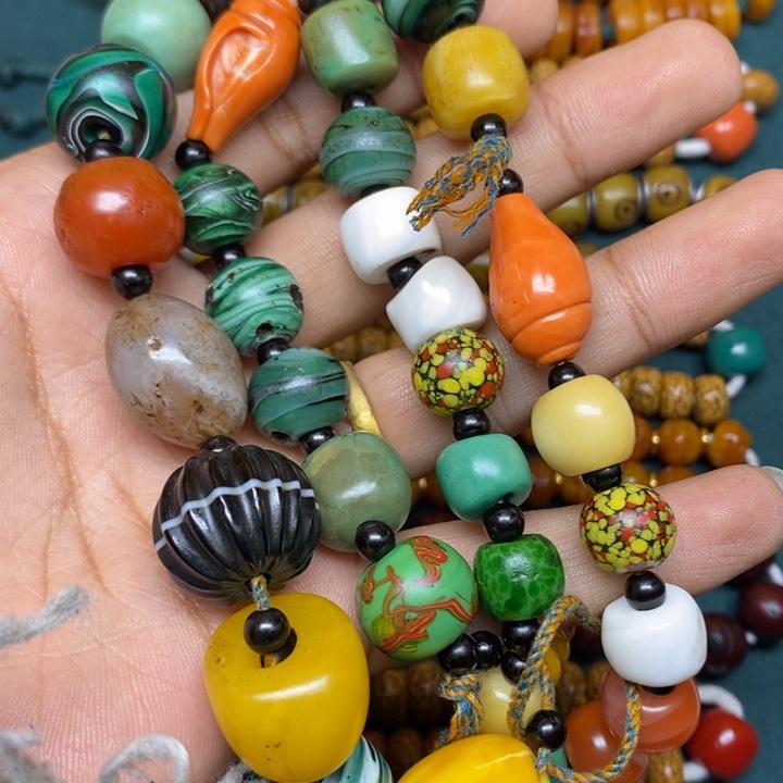 柏香籽/百香籽手串小****塞