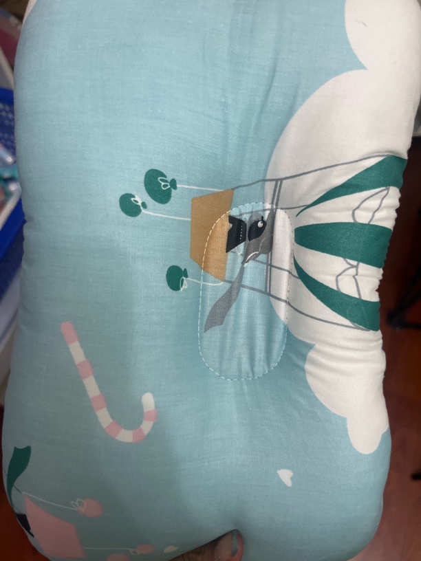 小枕头 有瑕疵 介意勿拍 no退no换