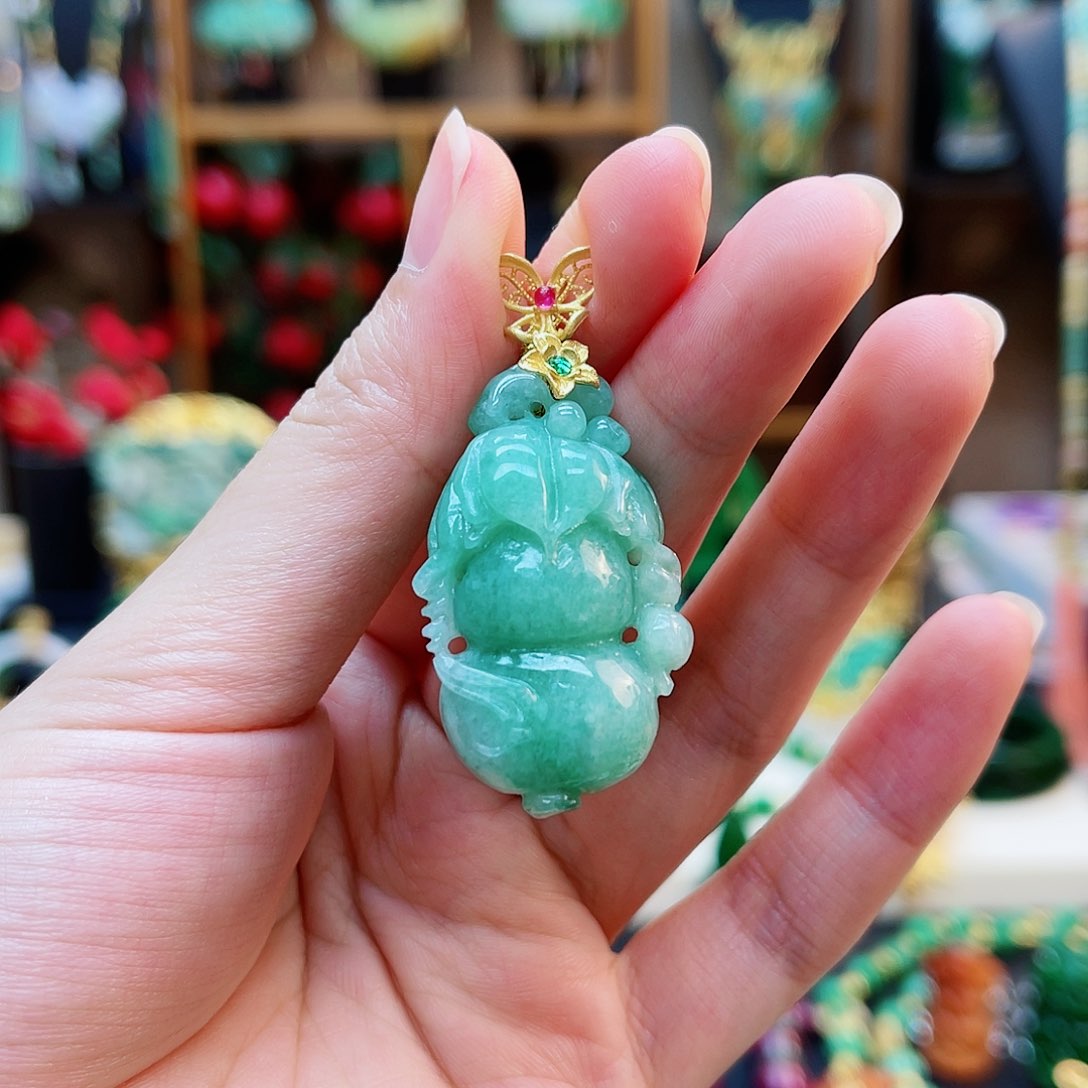 翡翠合金颈饰48小时鉴赏期