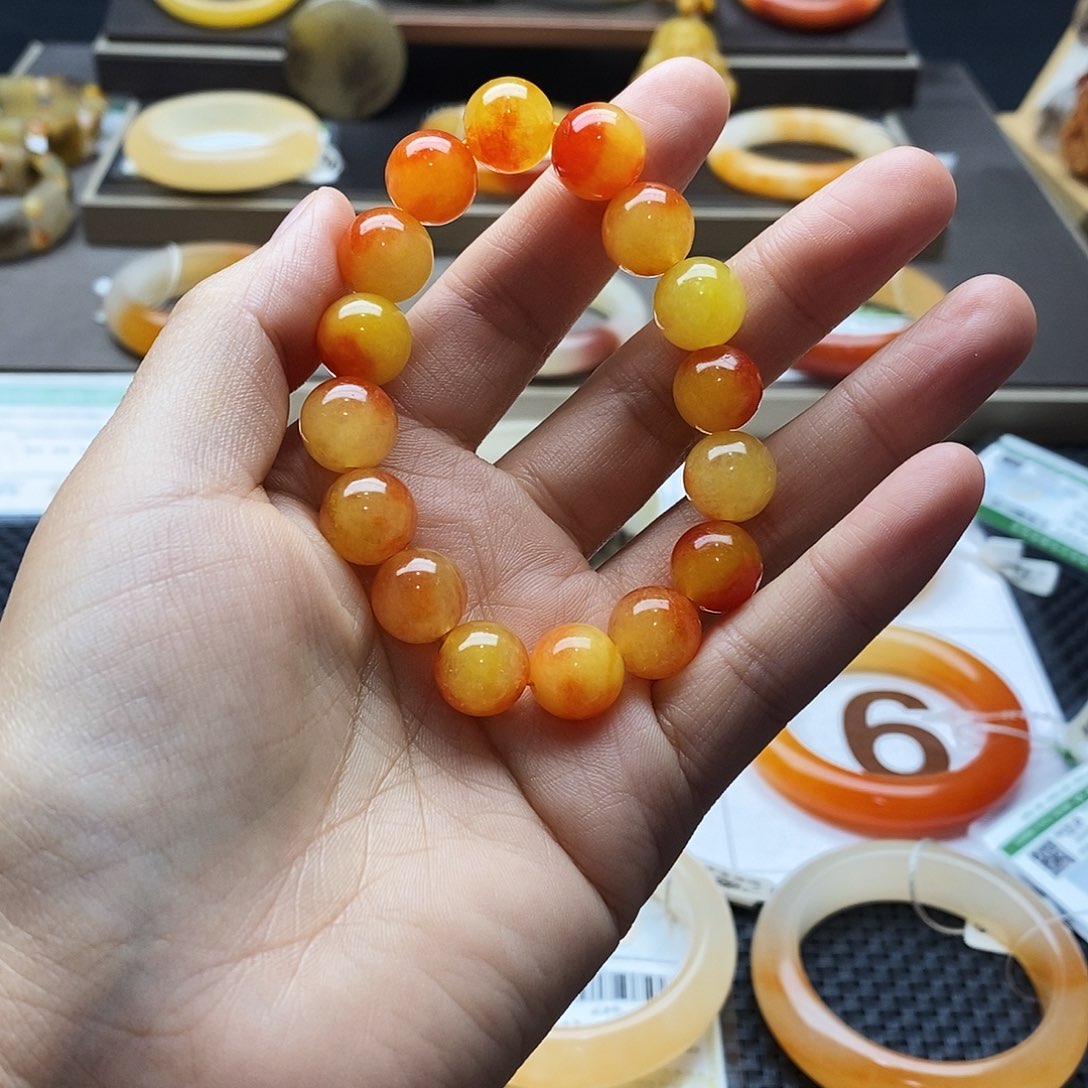 石英质玉（黄龙玉）未镶嵌手镯