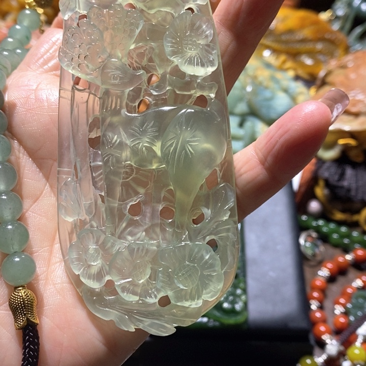 岫玉未镶嵌毛衣链