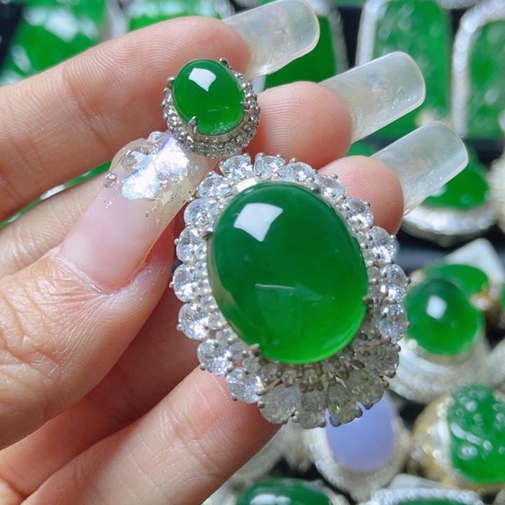 翡翠颈饰银S925镶嵌1839146。