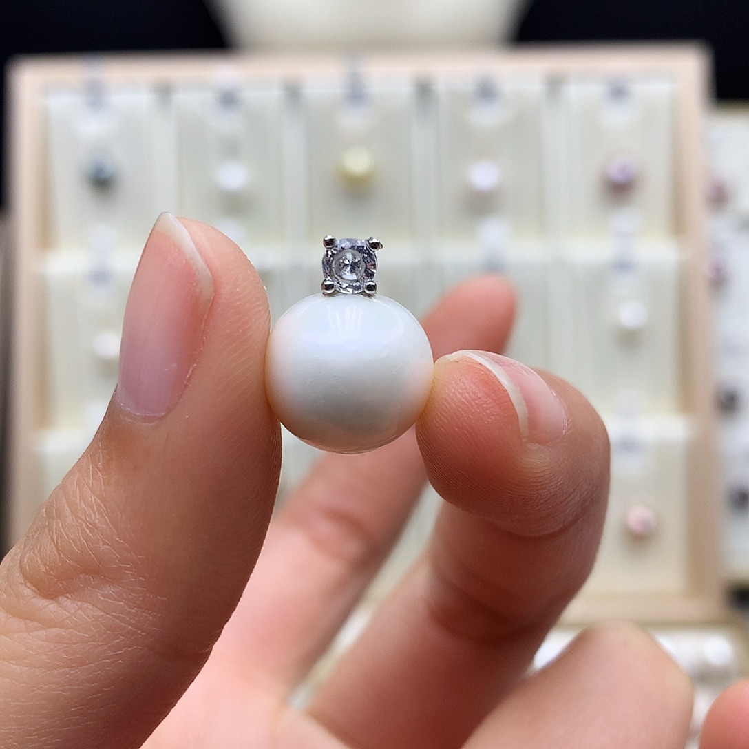 淡水珍珠颈饰合金