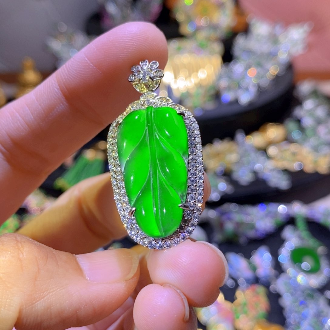 翡翠银S925镶嵌项圈天然翡翠 