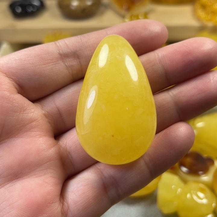 琥珀颈饰未镶嵌琥珀蜜蜡