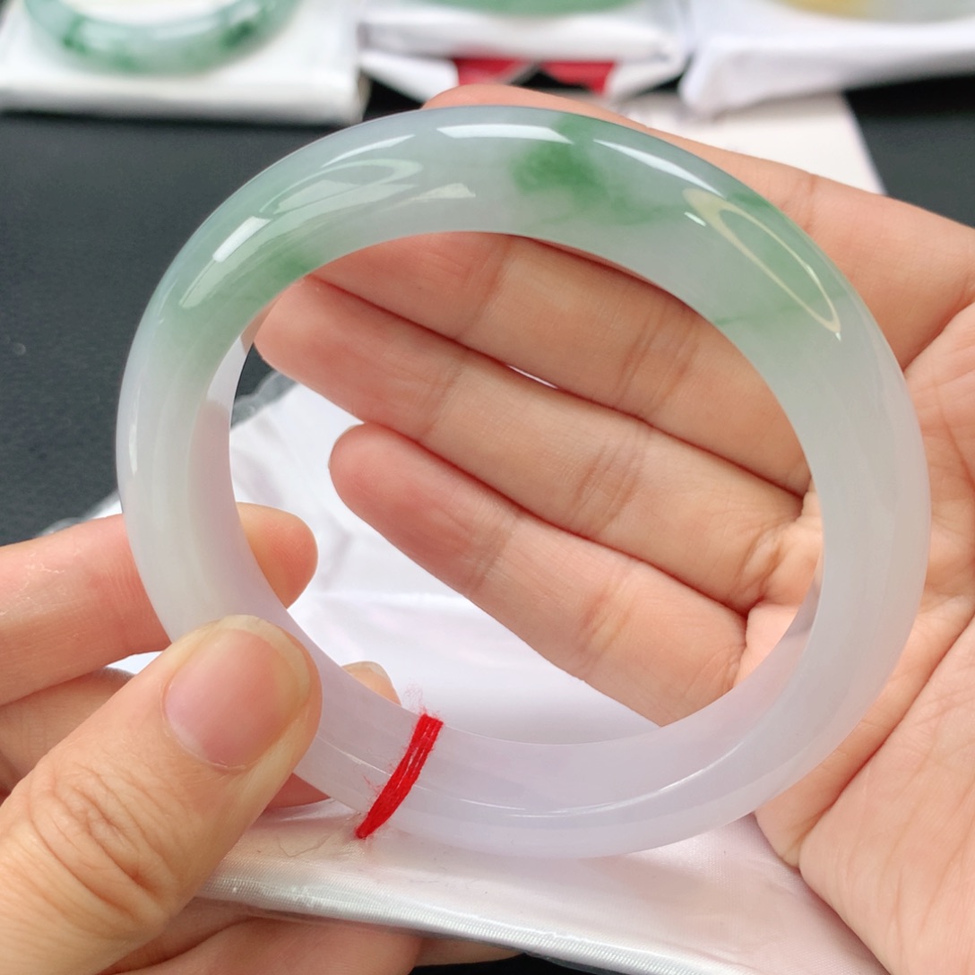 翡翠手镯未镶嵌缅甸58