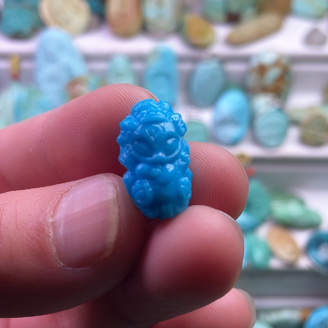 绿松石颈饰未镶嵌炭**茶