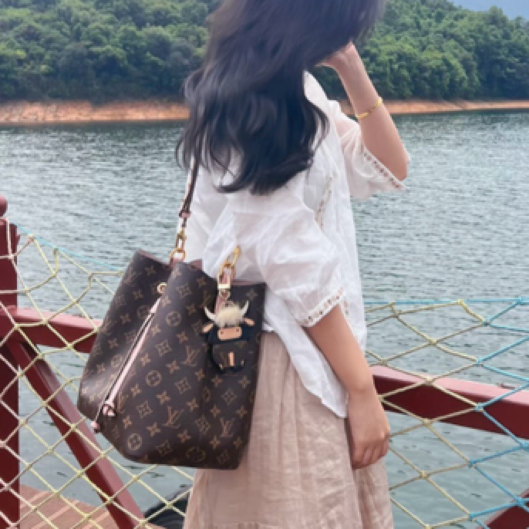 99新 LouisVuitton/路易威登 NEO 粉水桶包 芯片款
