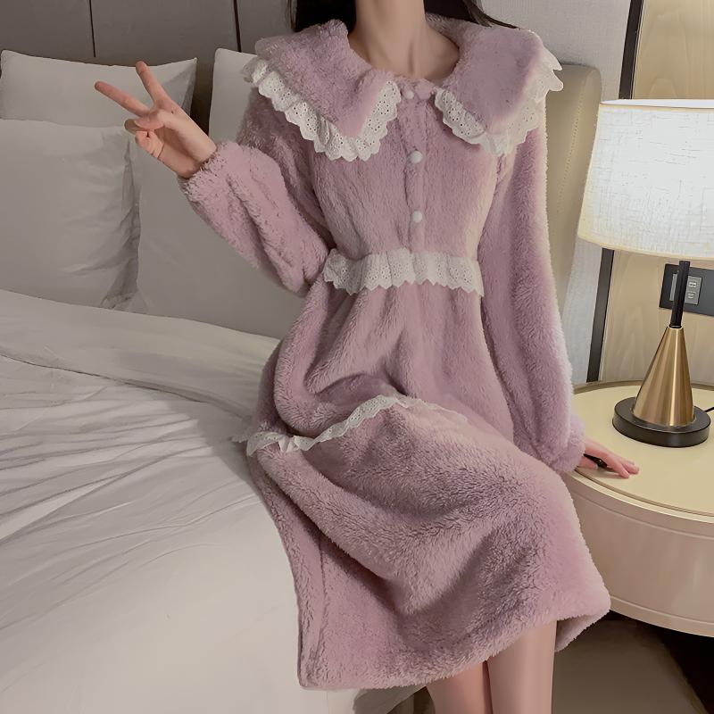 DW【紫藤兰】紫色长袖宽松家居睡裙大码减龄睡衣甜美长款睡衣女秋冬